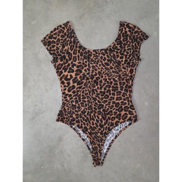Animal Print Bodysuit - Picture 2 of 4